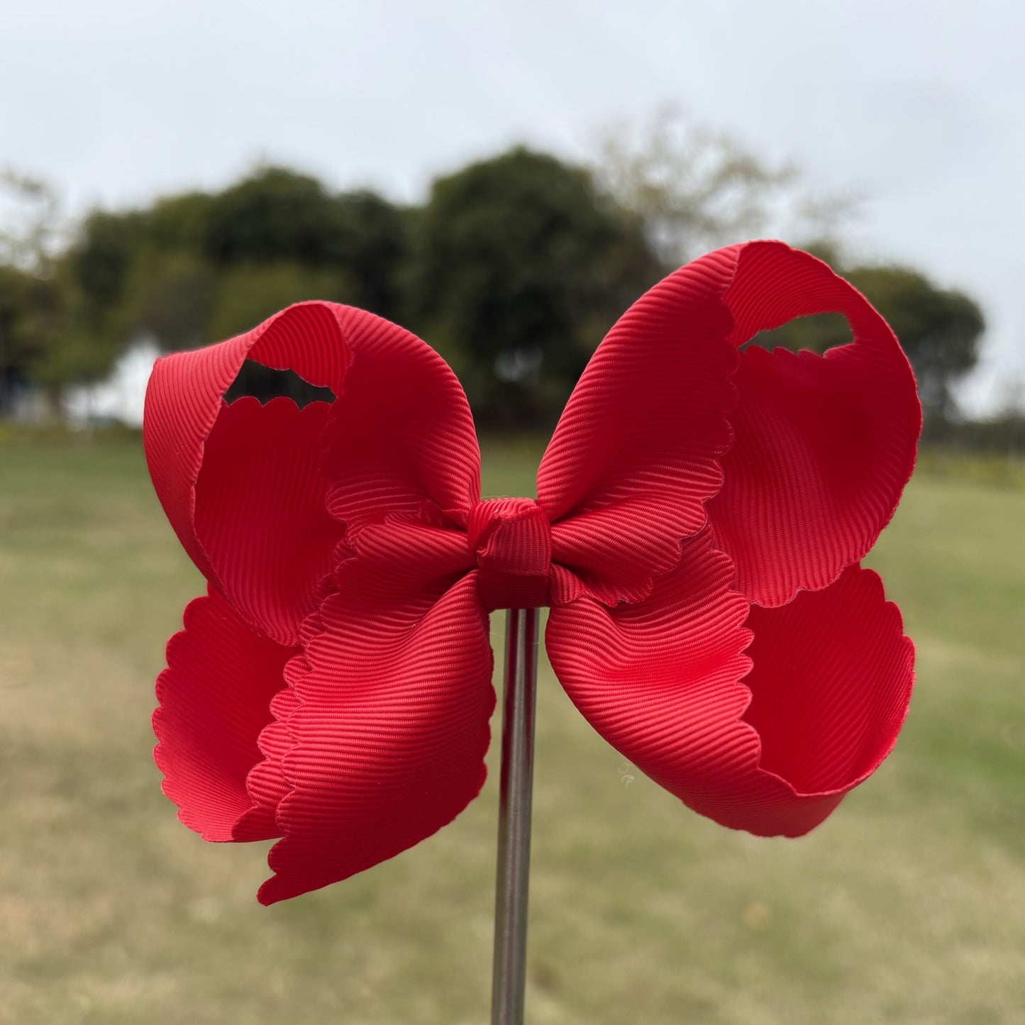 4 IN Red Scalloped Hair Bows