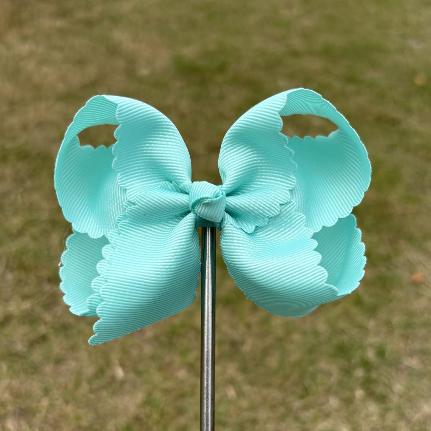 4 IN Aqua Scalloped Hair Bows
