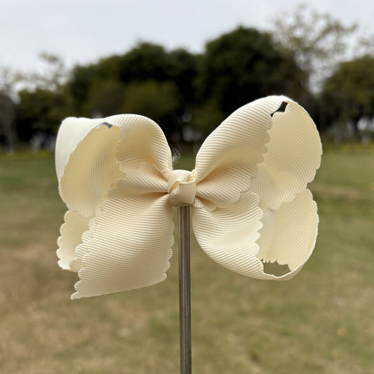 4 IN Lvory Scalloped Hair Bows